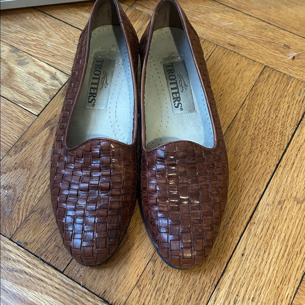 Vintage Enzo Angiolini Woven Loafers